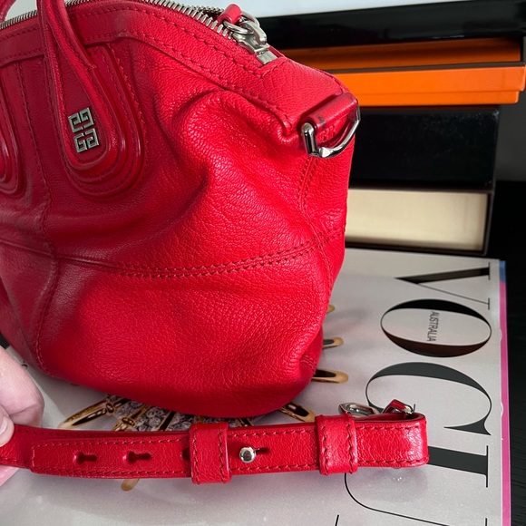 Vintage Authentic Givency small crossbody - Picture 9 of 15